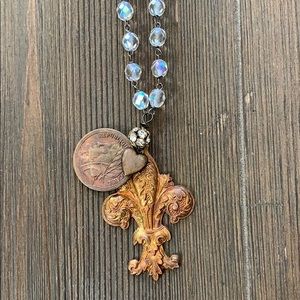 Beautiful Crystal Fleur-de-lis Necklace⚜️⚜…